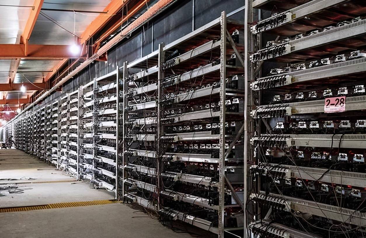 比特币挖矿机怎么选_新手入门指南_2025年实操攻略